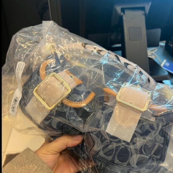 Coach Ashton Bag In Signature Denim - Picture 7 of 7